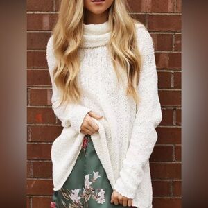 Show Me Your Mumu Overtop Turtleneck Sweater Size Small